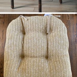 Tommy Bahama Set of 2 Seat Cushions Indoor Outdoor 20” Straw Tan Beige Woven